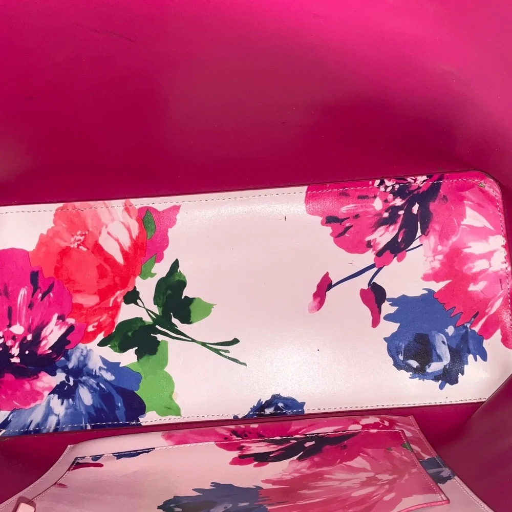 Kate Spade  White Floral Tote with Pink and Blue Flowers - Picture 7 of 9